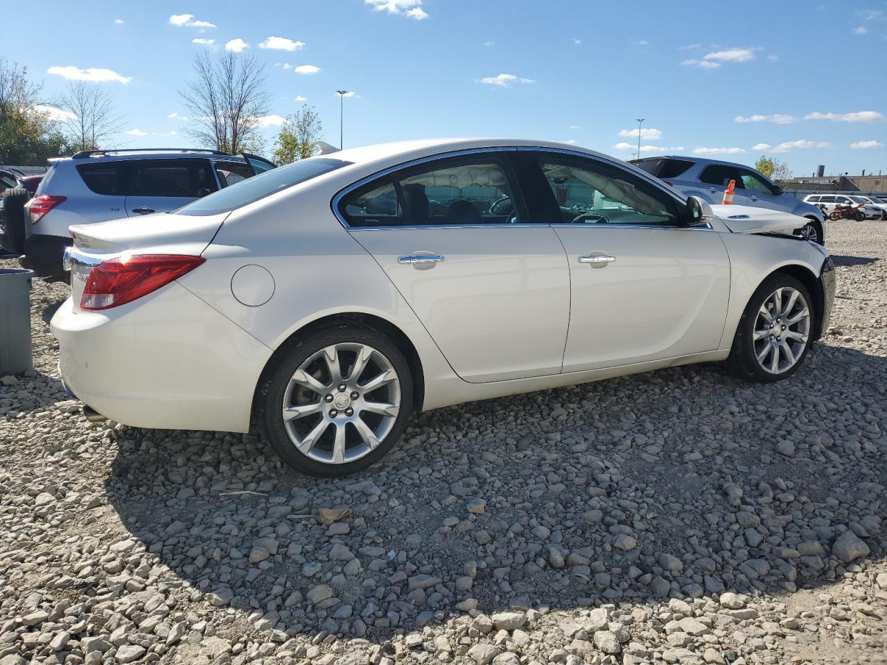 2013 BUICK Regal