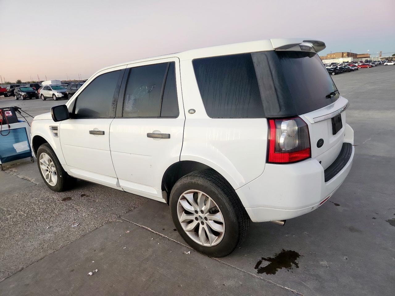 2011 LAND ROVER LR2