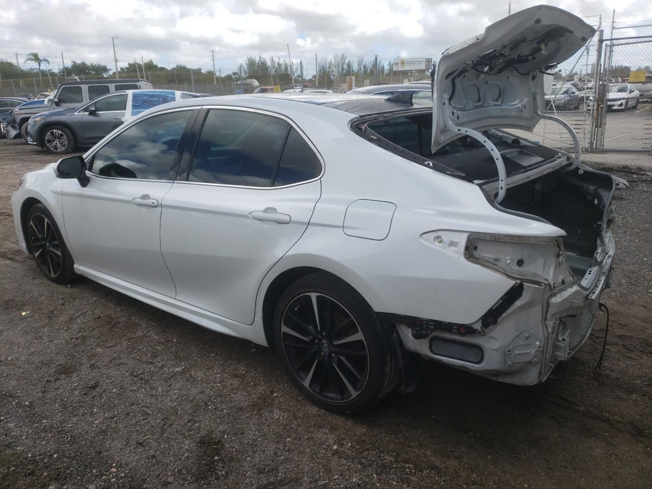 2019 TOYOTA CAMRY