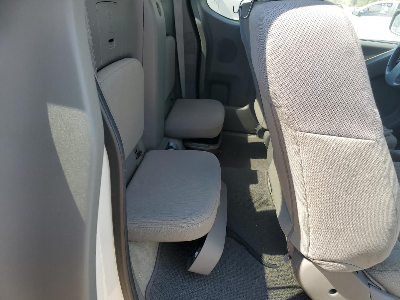 2016 NISSAN Frontier