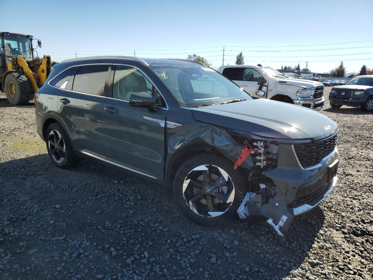 2025 KIA SORENTO