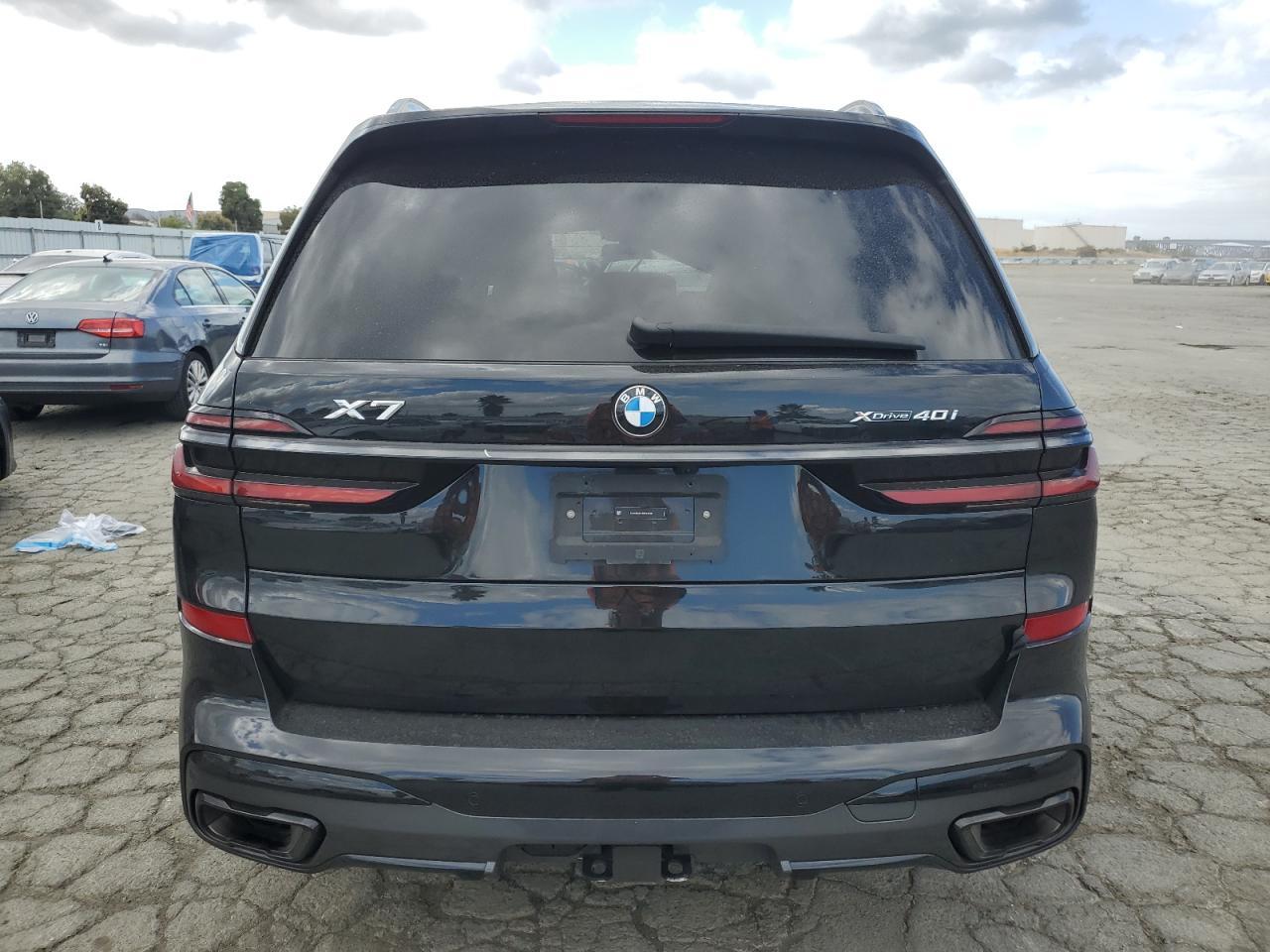 2024 BMW X7