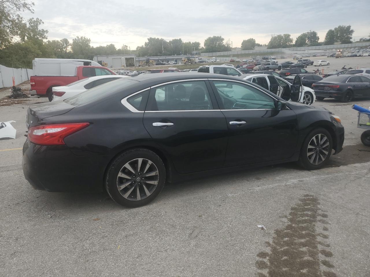 2017 NISSAN ALTIMA
