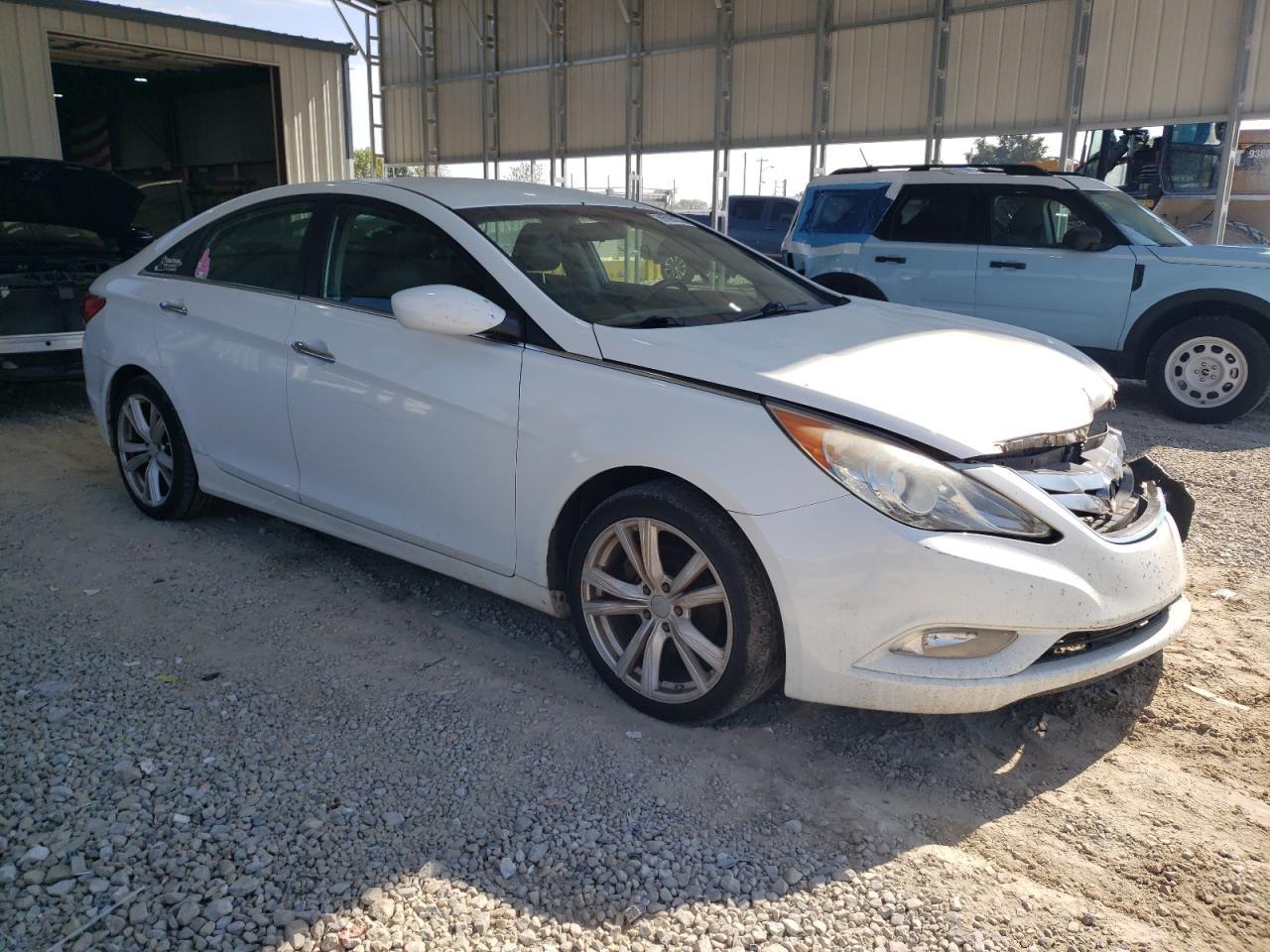 2011 HYUNDAI SONATA