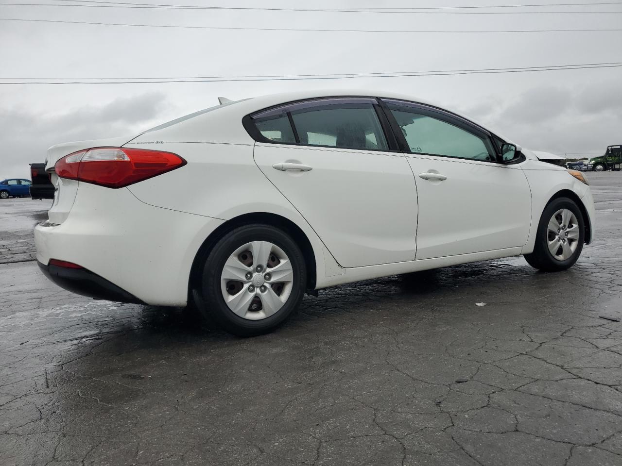 2016 KIA FORTE