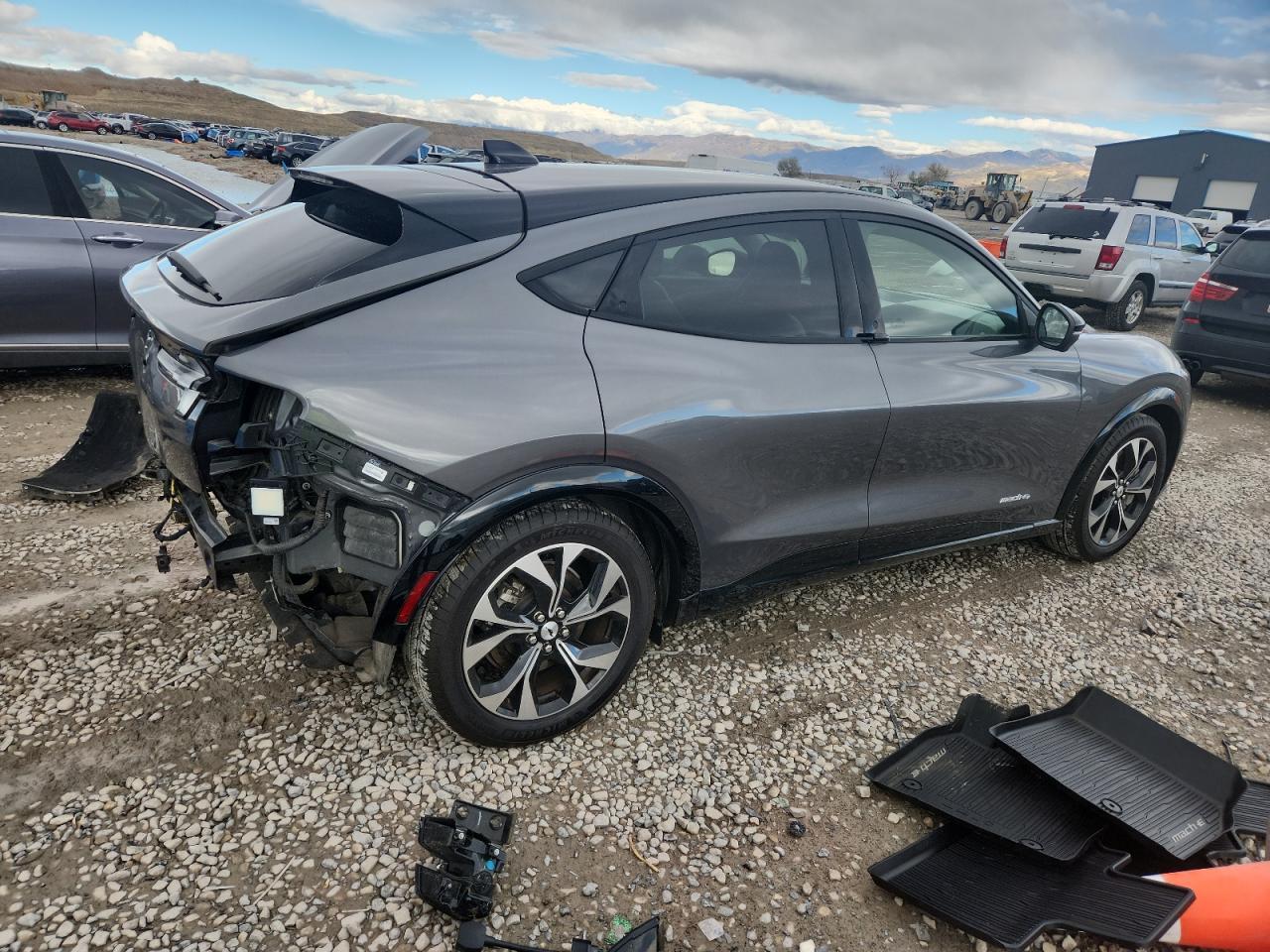 2021 FORD Mustang Mach-E
