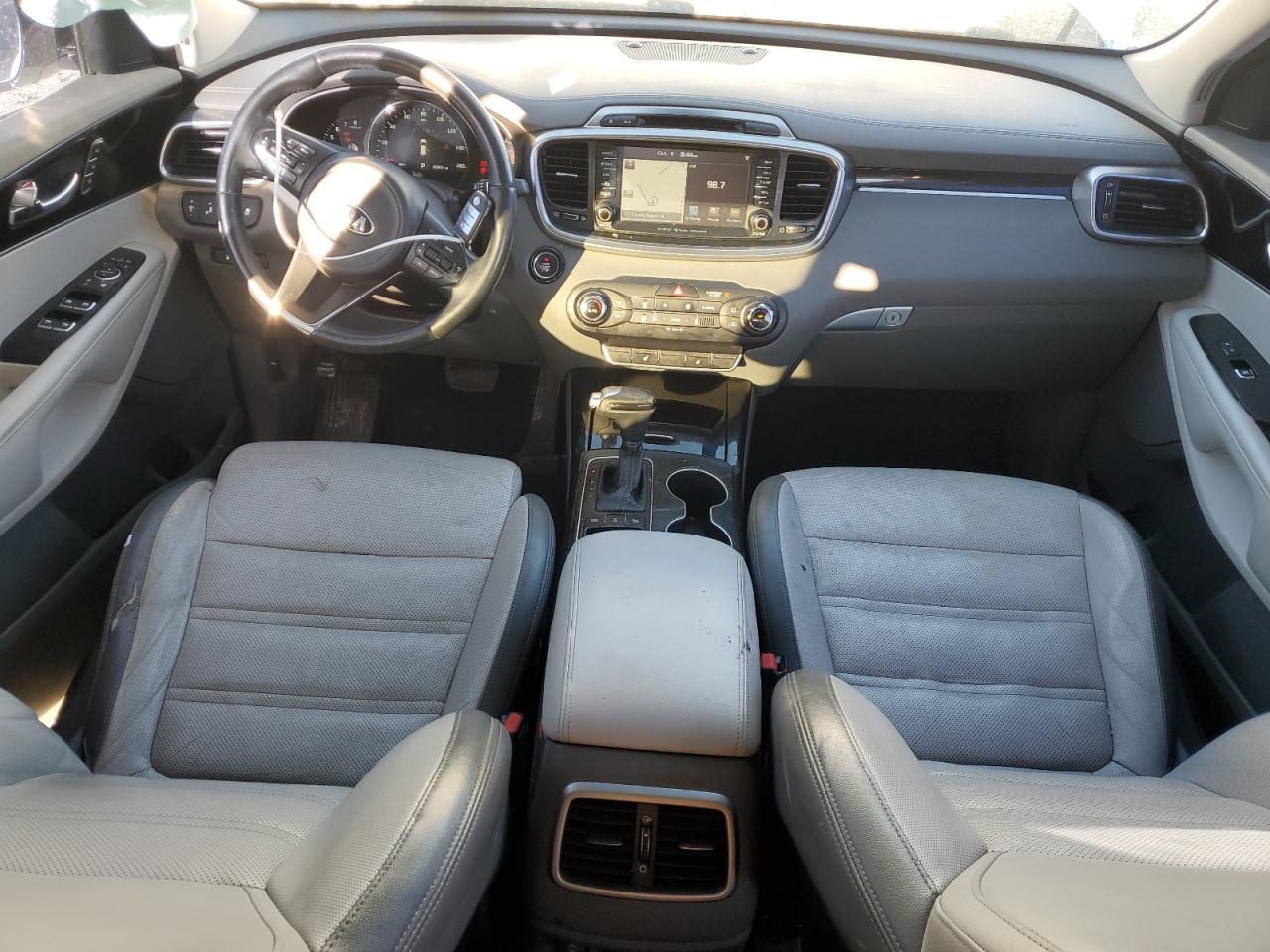 2017 KIA SORENTO