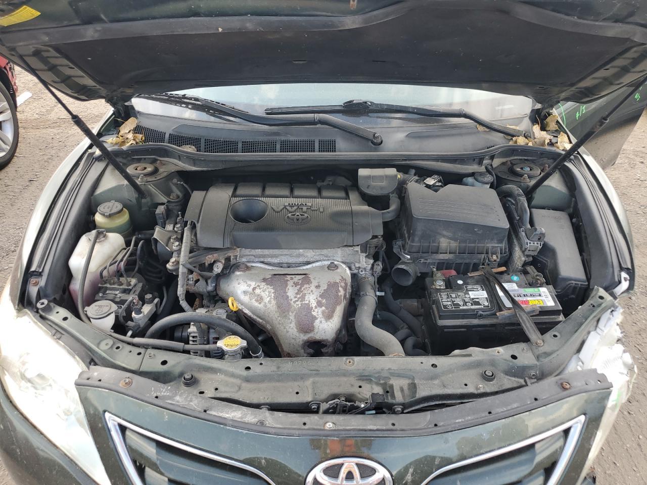 2011 TOYOTA CAMRY