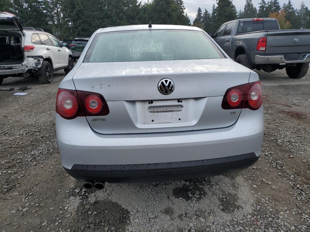 2010 VOLKSWAGEN JETTA
