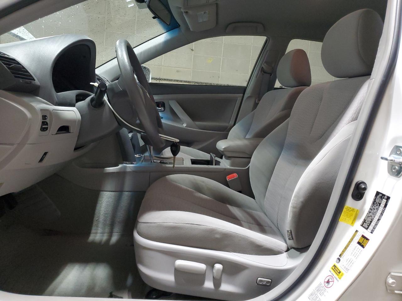 2011 TOYOTA CAMRY
