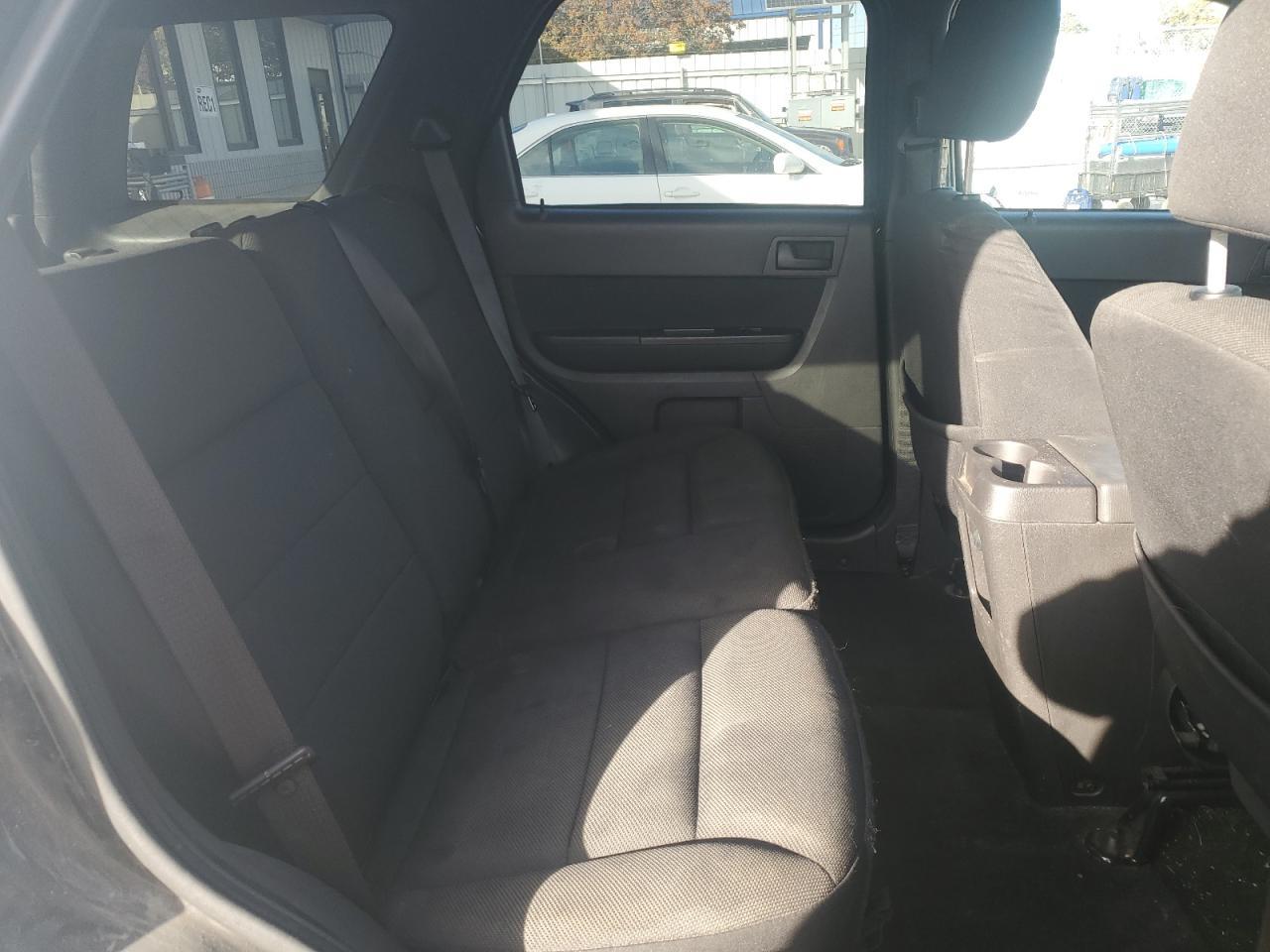 2009 FORD ESCAPE