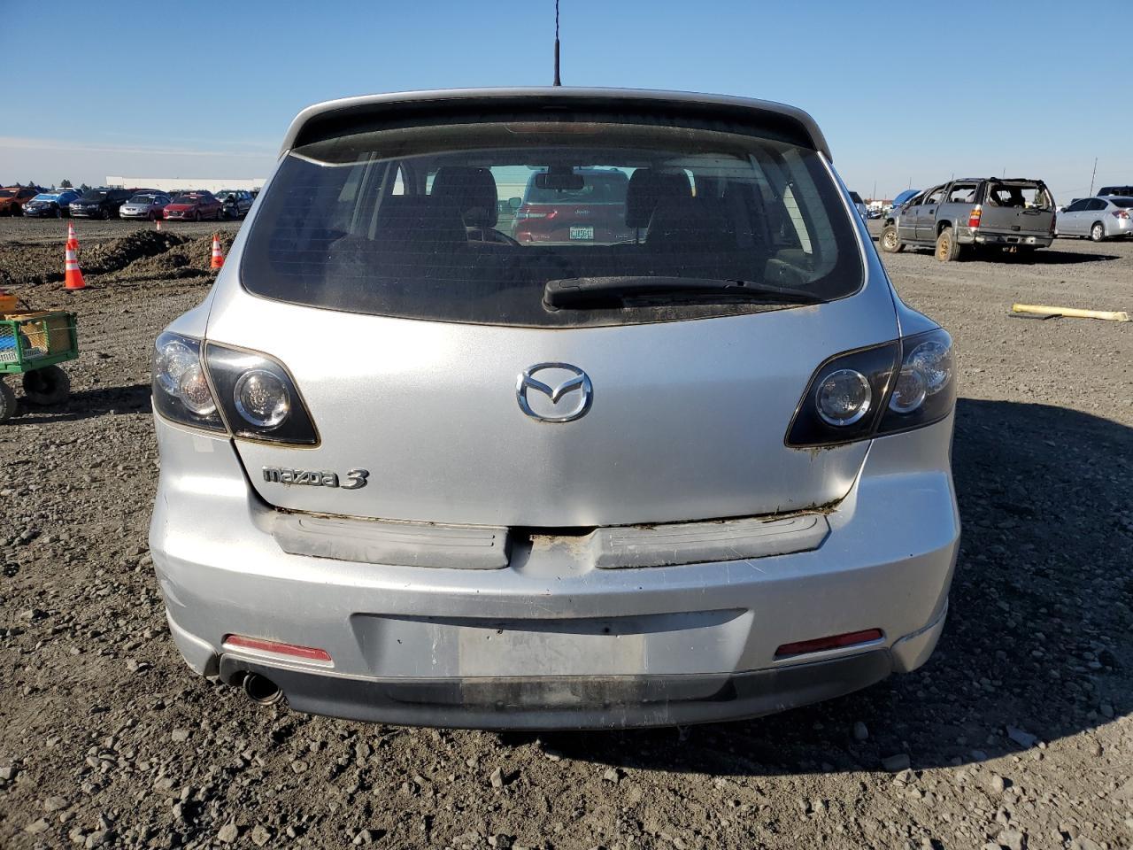 2006 MAZDA 3
