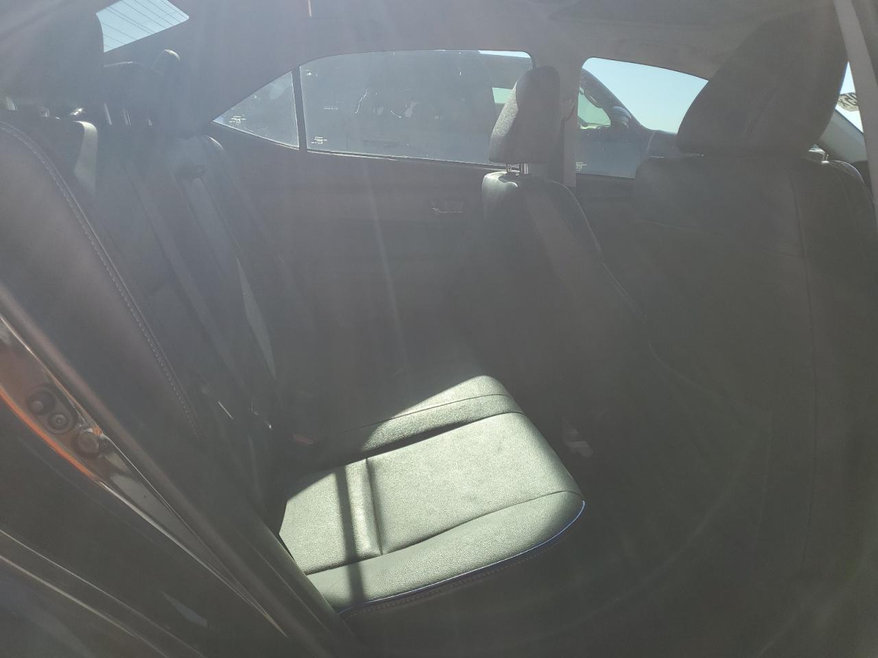 2017 TOYOTA COROLLA