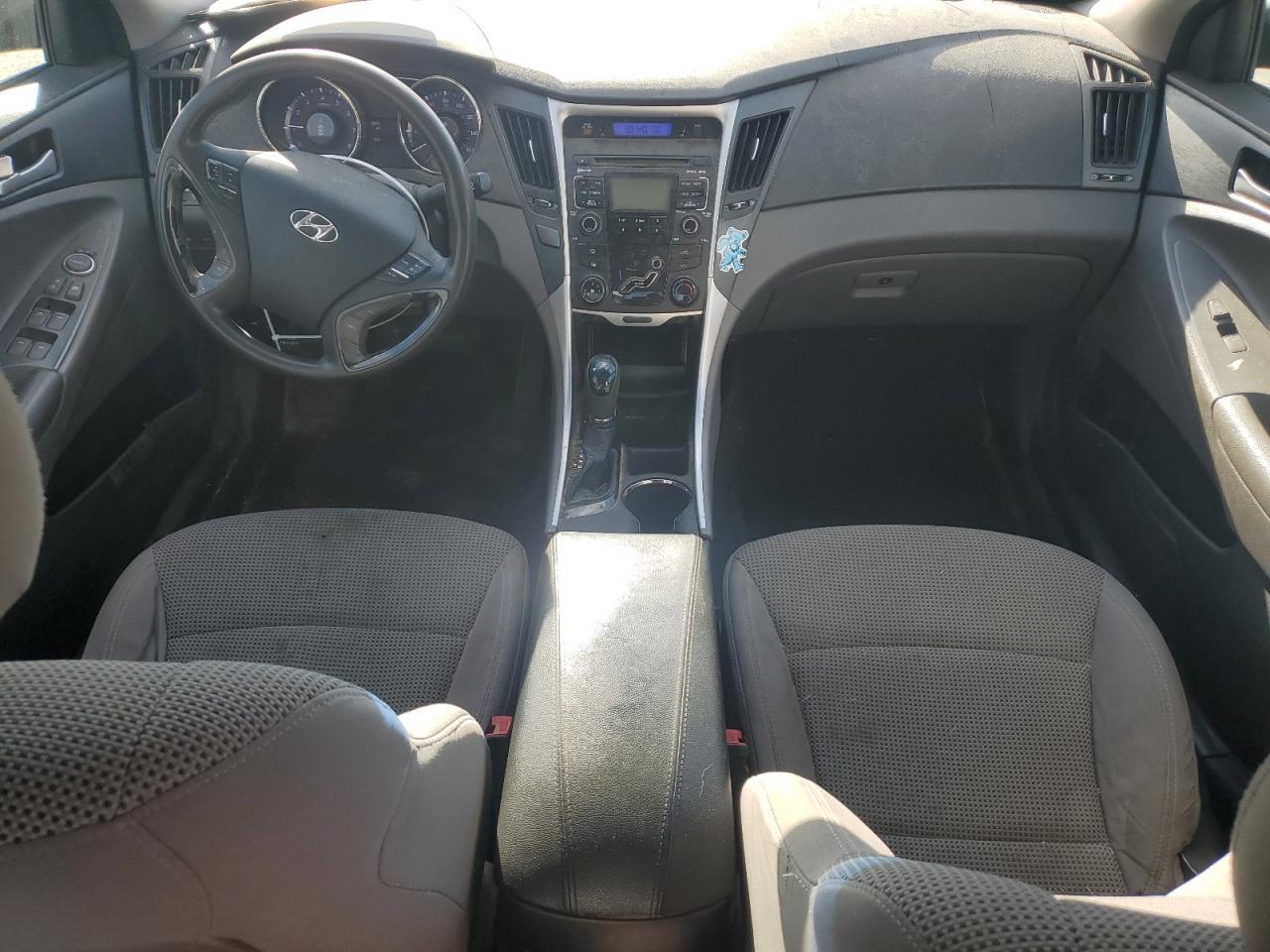 2011 HYUNDAI SONATA