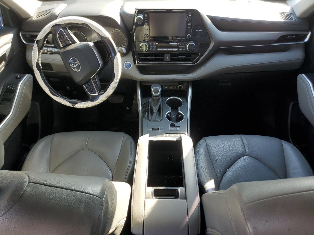 2021 TOYOTA HIGHLANDER
