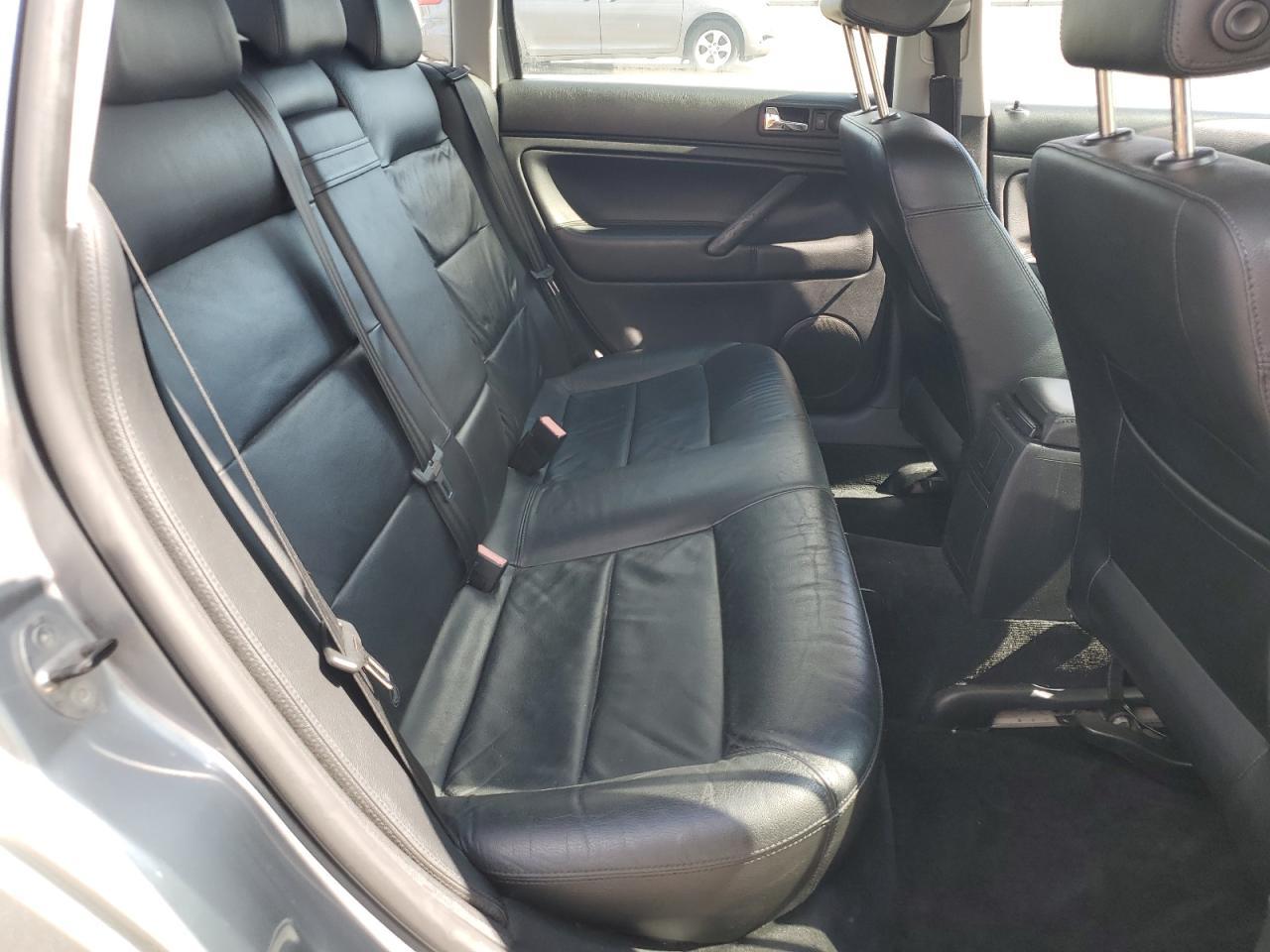 2003 VOLKSWAGEN Passat
