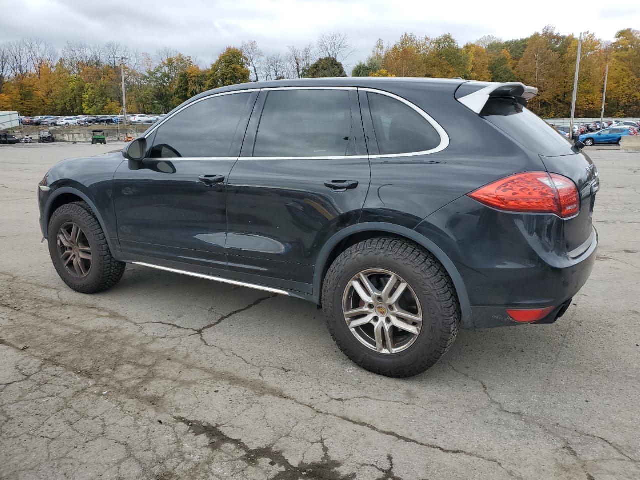 2014 PORSCHE CAYENNE