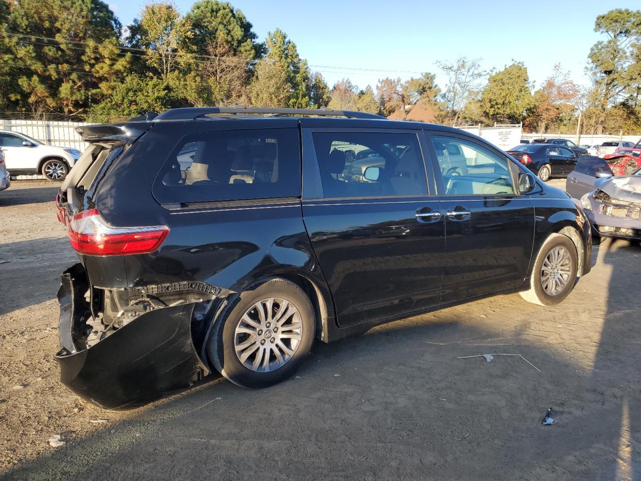 2020 TOYOTA SIENNA