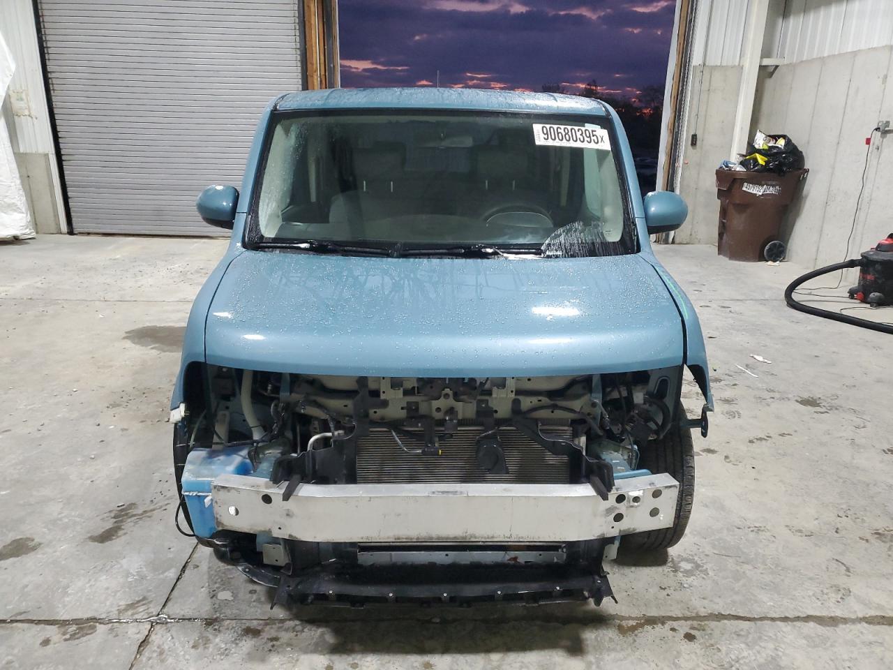 2011 NISSAN CUBE