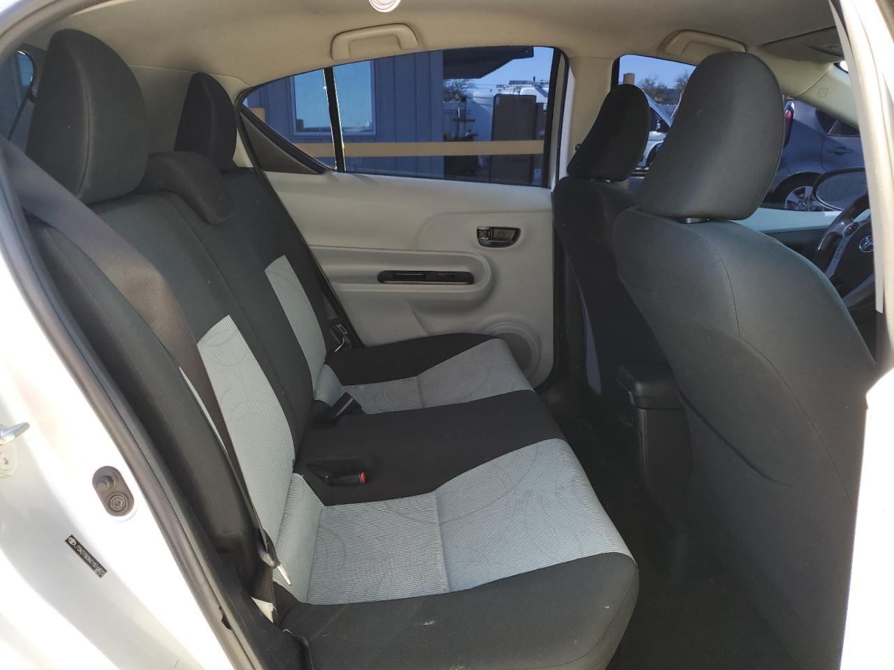 2012 TOYOTA Prius c