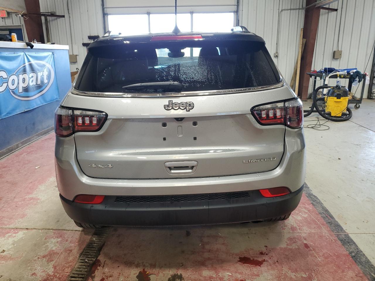 2022 JEEP Compass