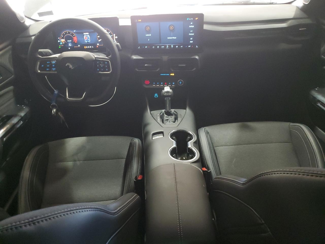 2025 FORD MUSTANG