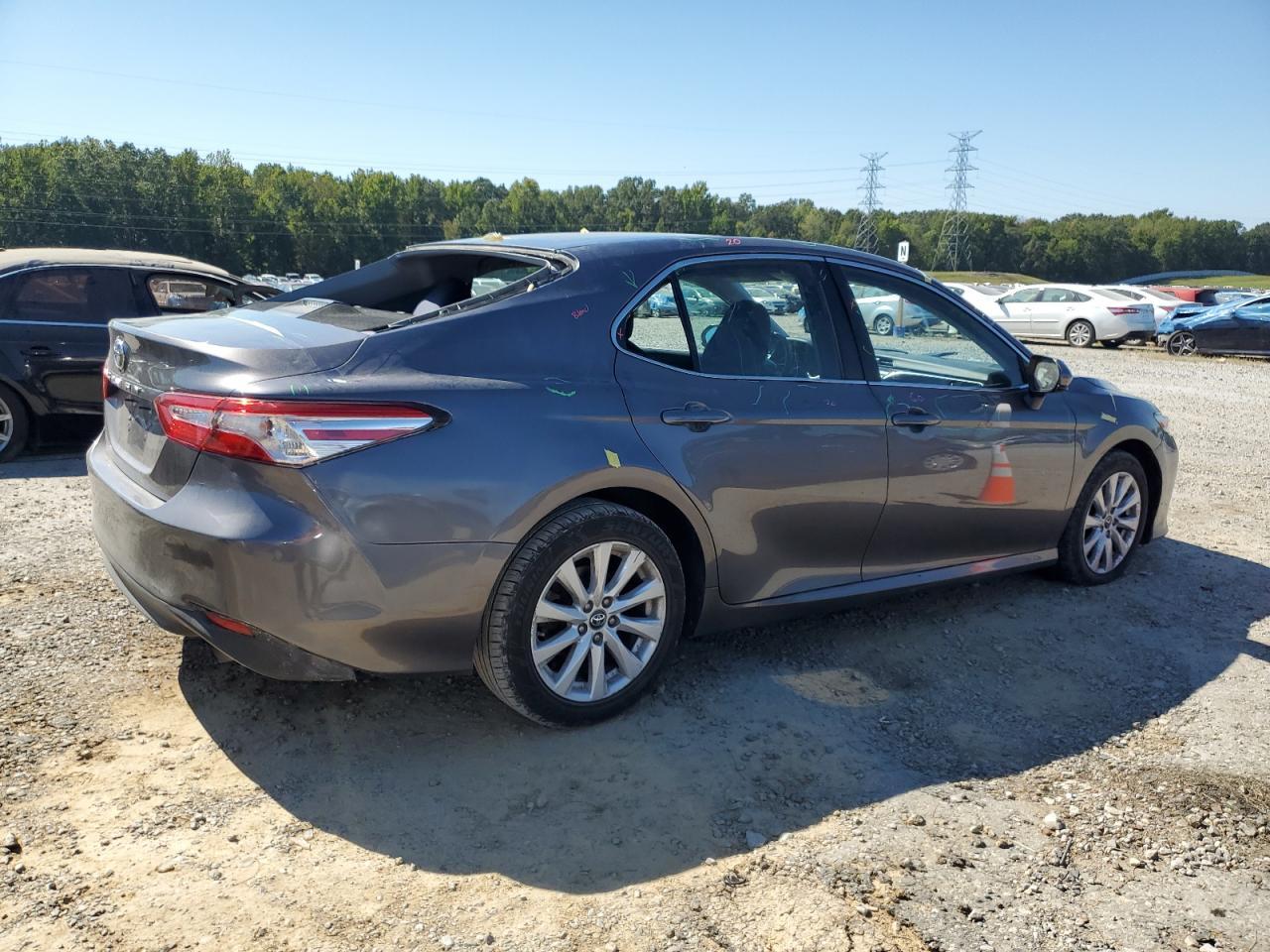 2018 TOYOTA CAMRY
