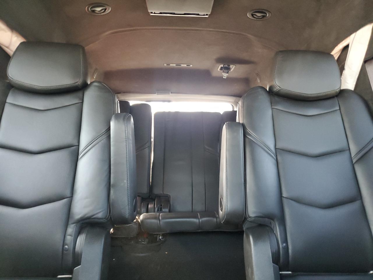 2016 CADILLAC Escalade ESV
