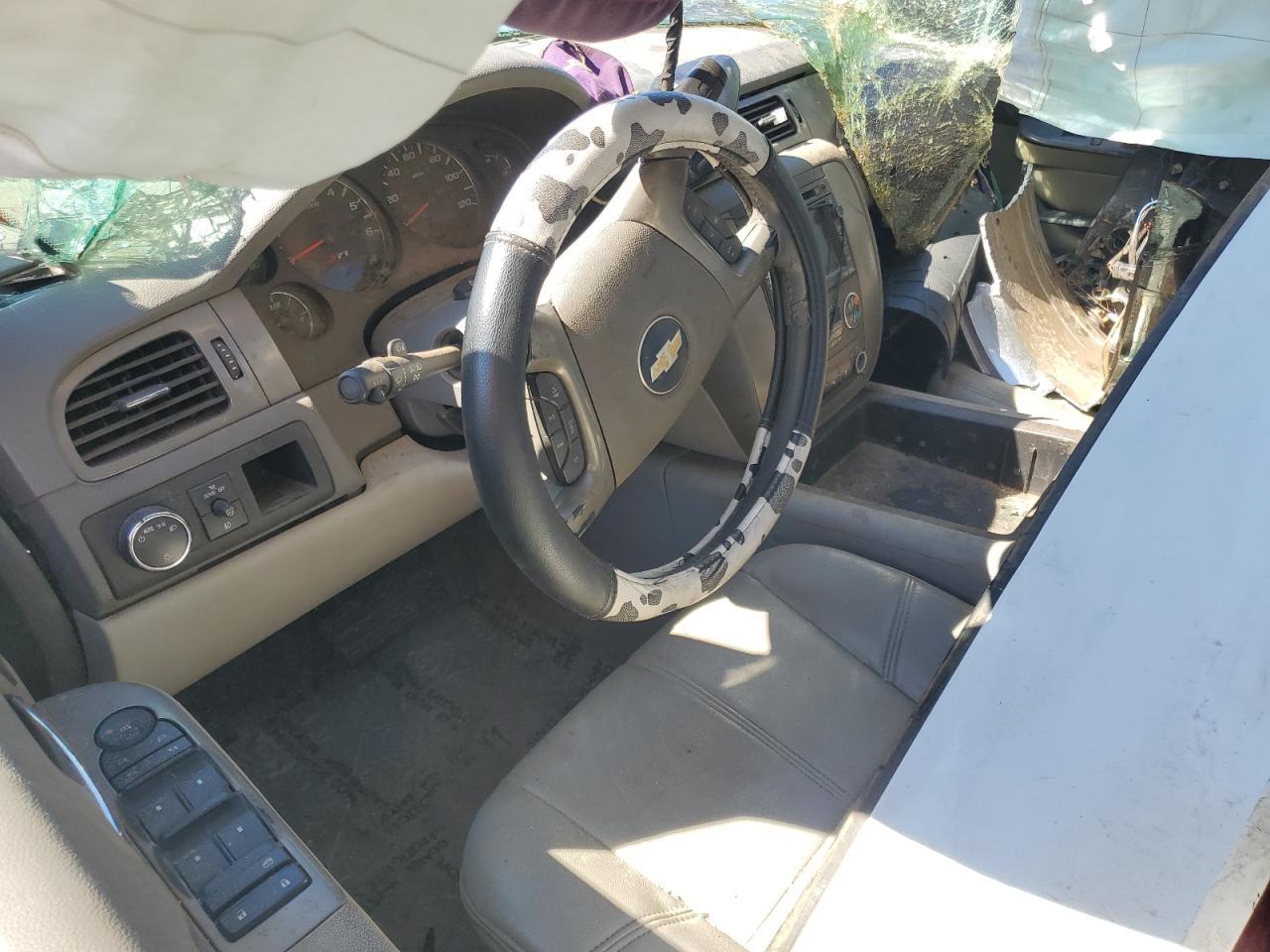 2011 CHEVROLET Tahoe