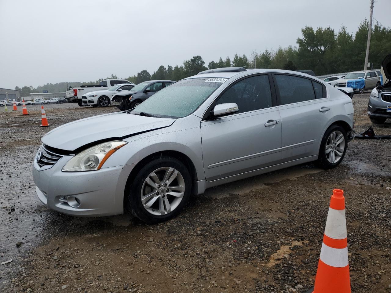 2012 NISSAN ALTIMA