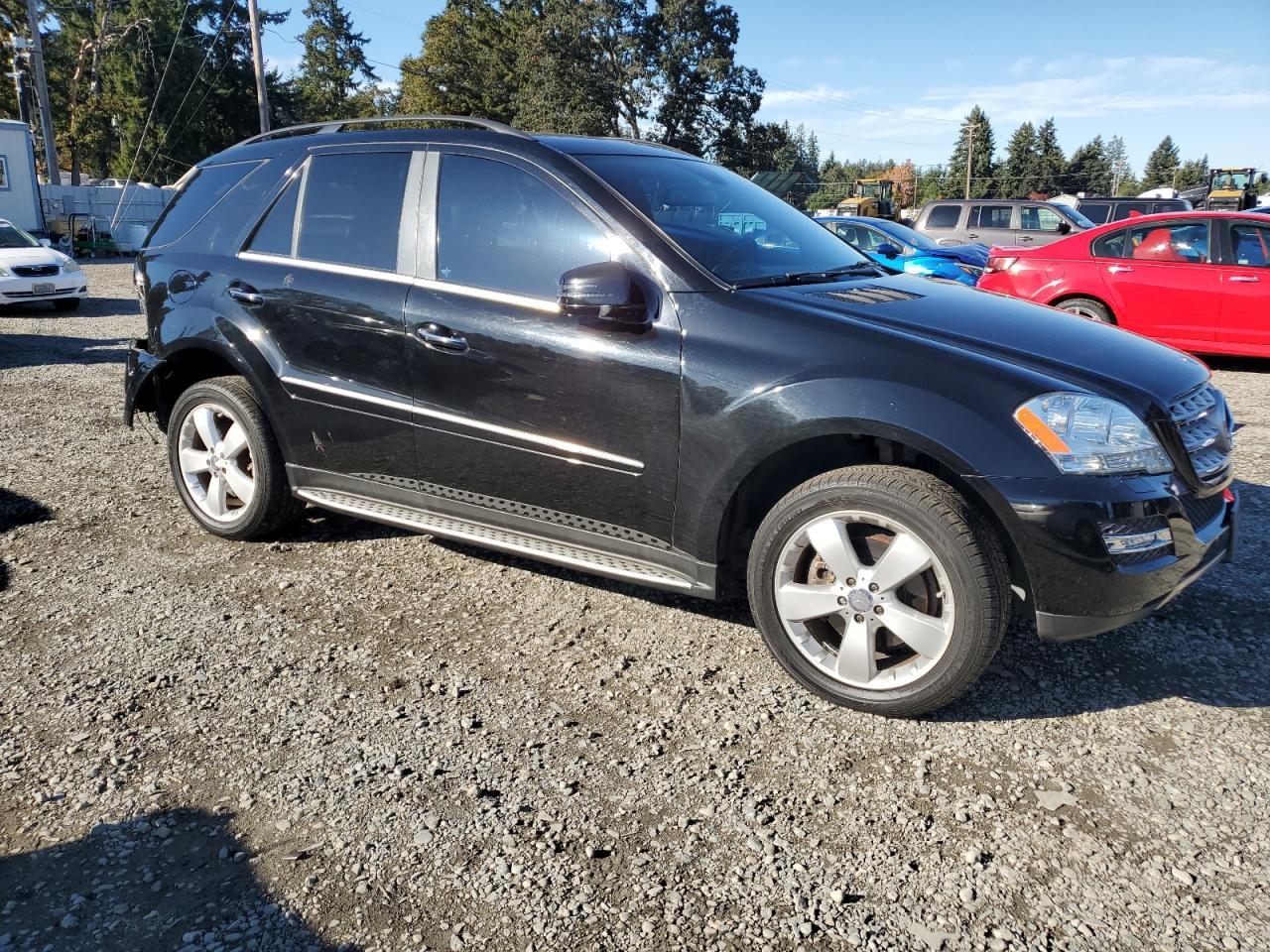 2011 MERCEDES-BENZ ML-Class