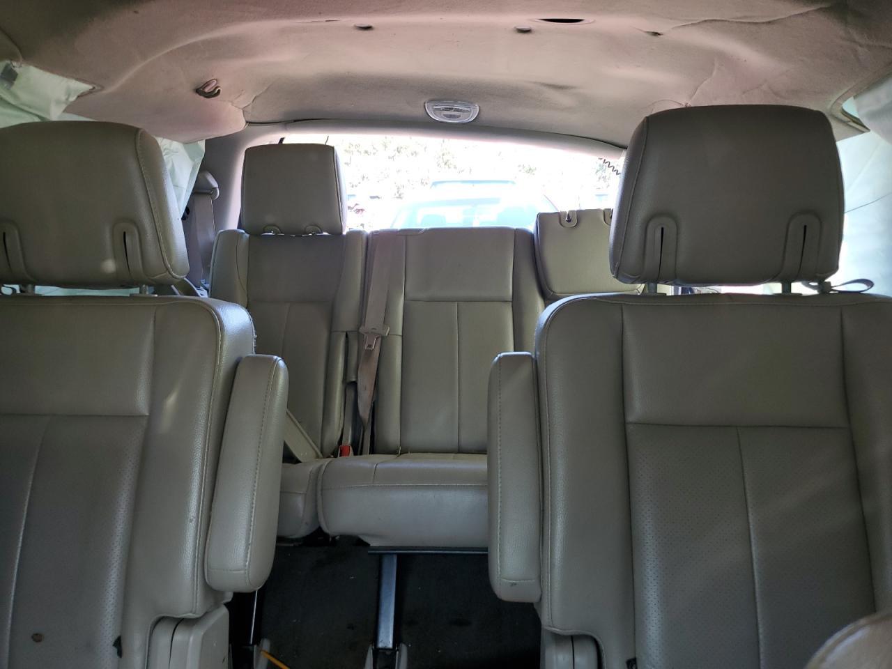 2010 FORD Expedition