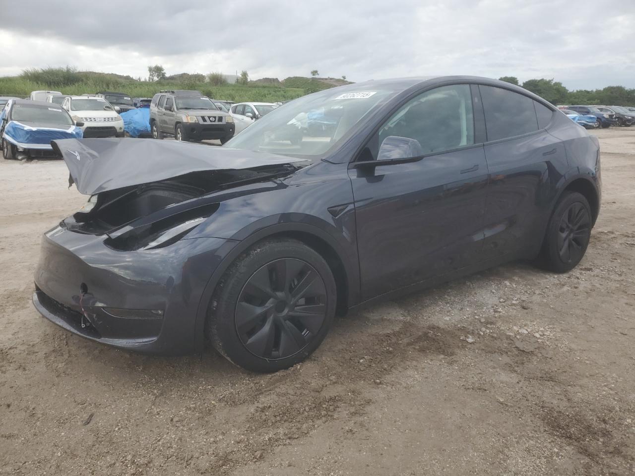 2025 TESLA MODEL Y