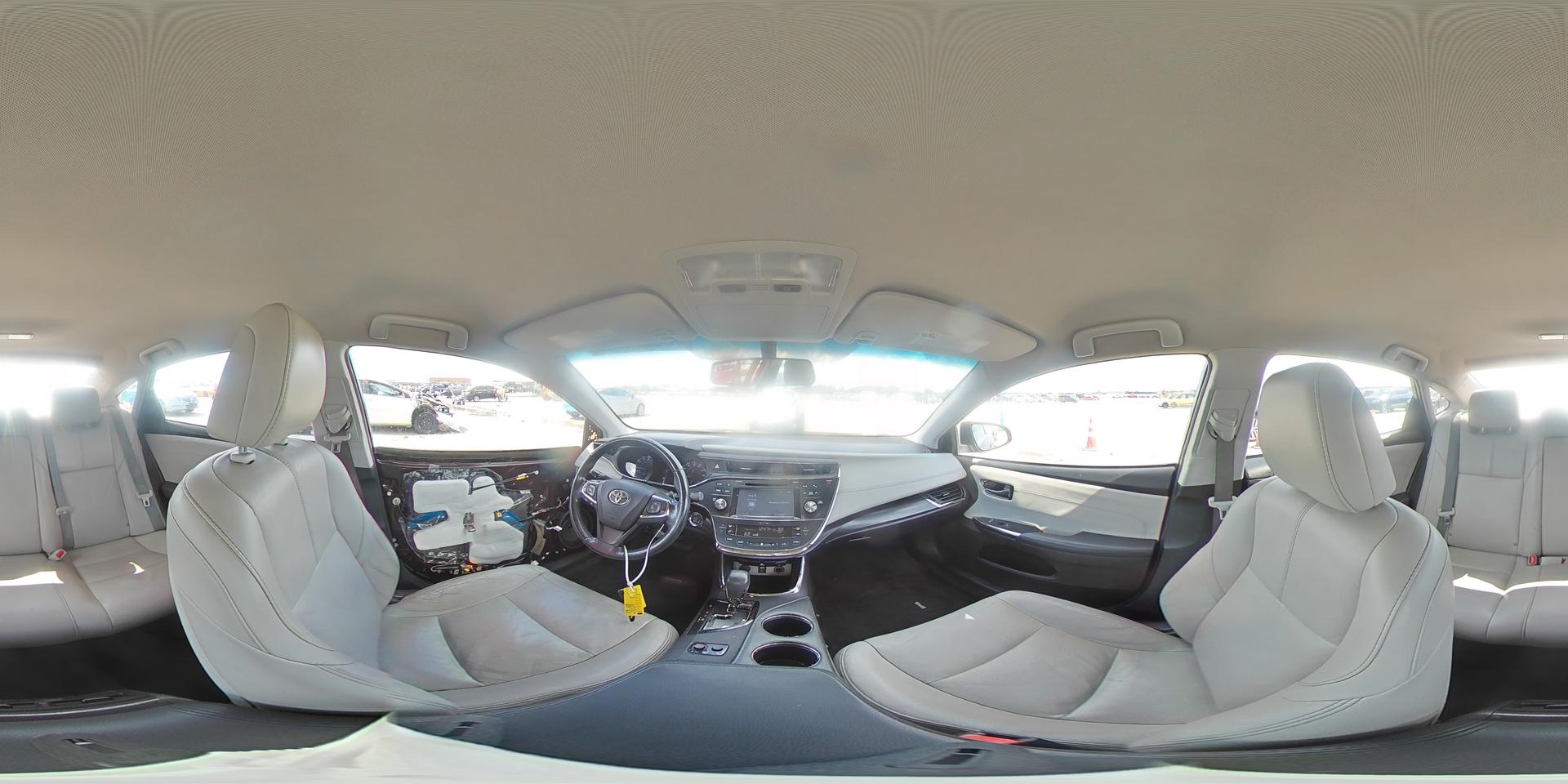 2016 TOYOTA Avalon