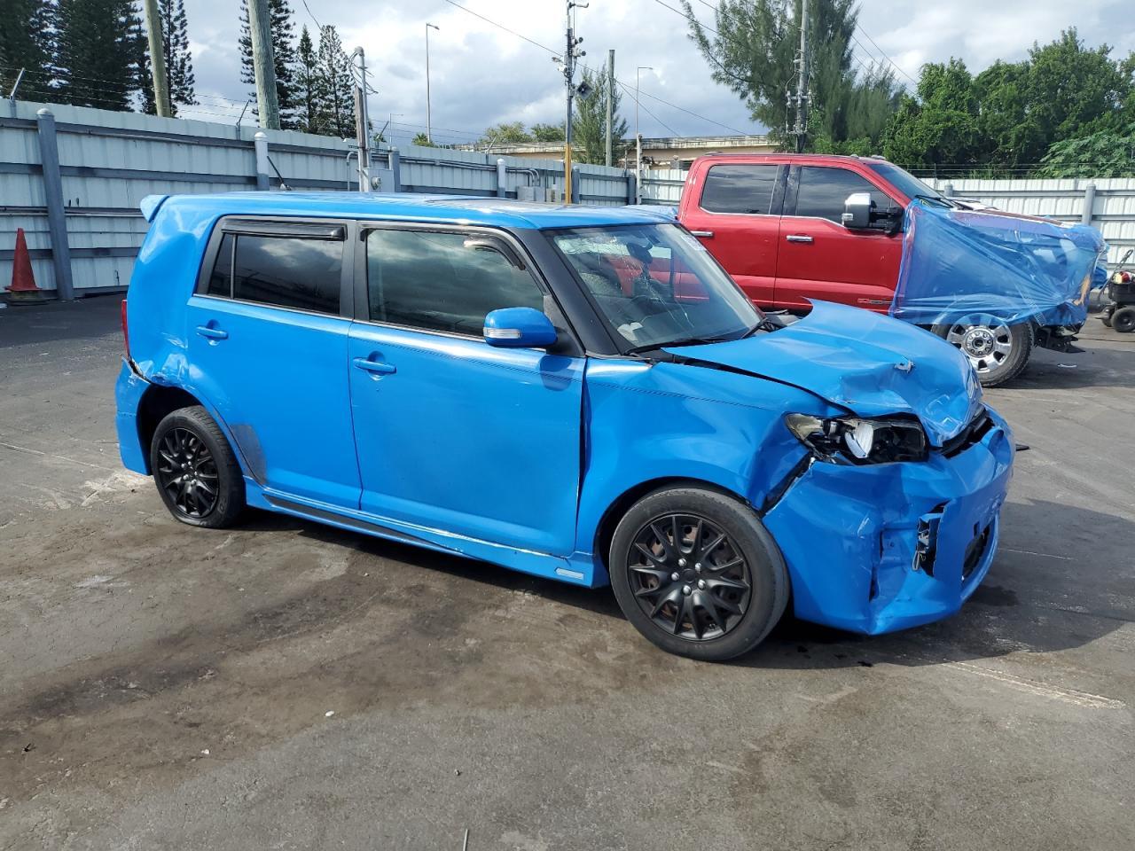 2011 TOYOTA SCION