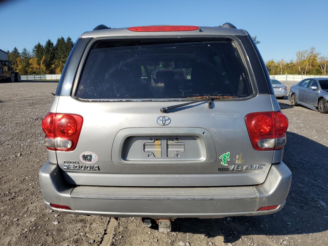 2005 TOYOTA Sequoia