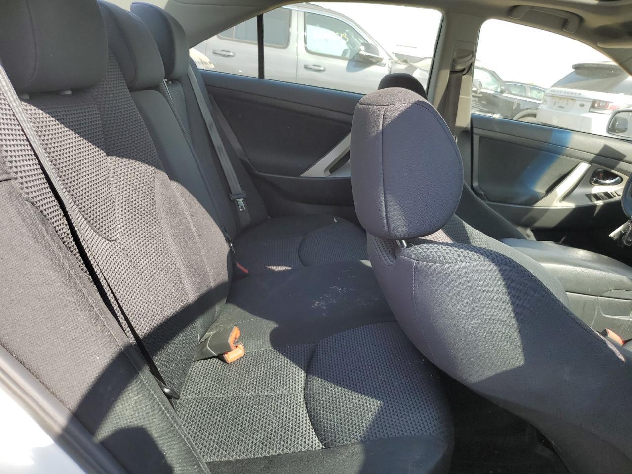 2011 TOYOTA CAMRY