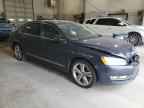 2013 VOLKSWAGEN Passat