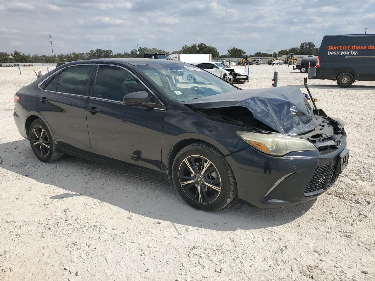 2016 TOYOTA CAMRY