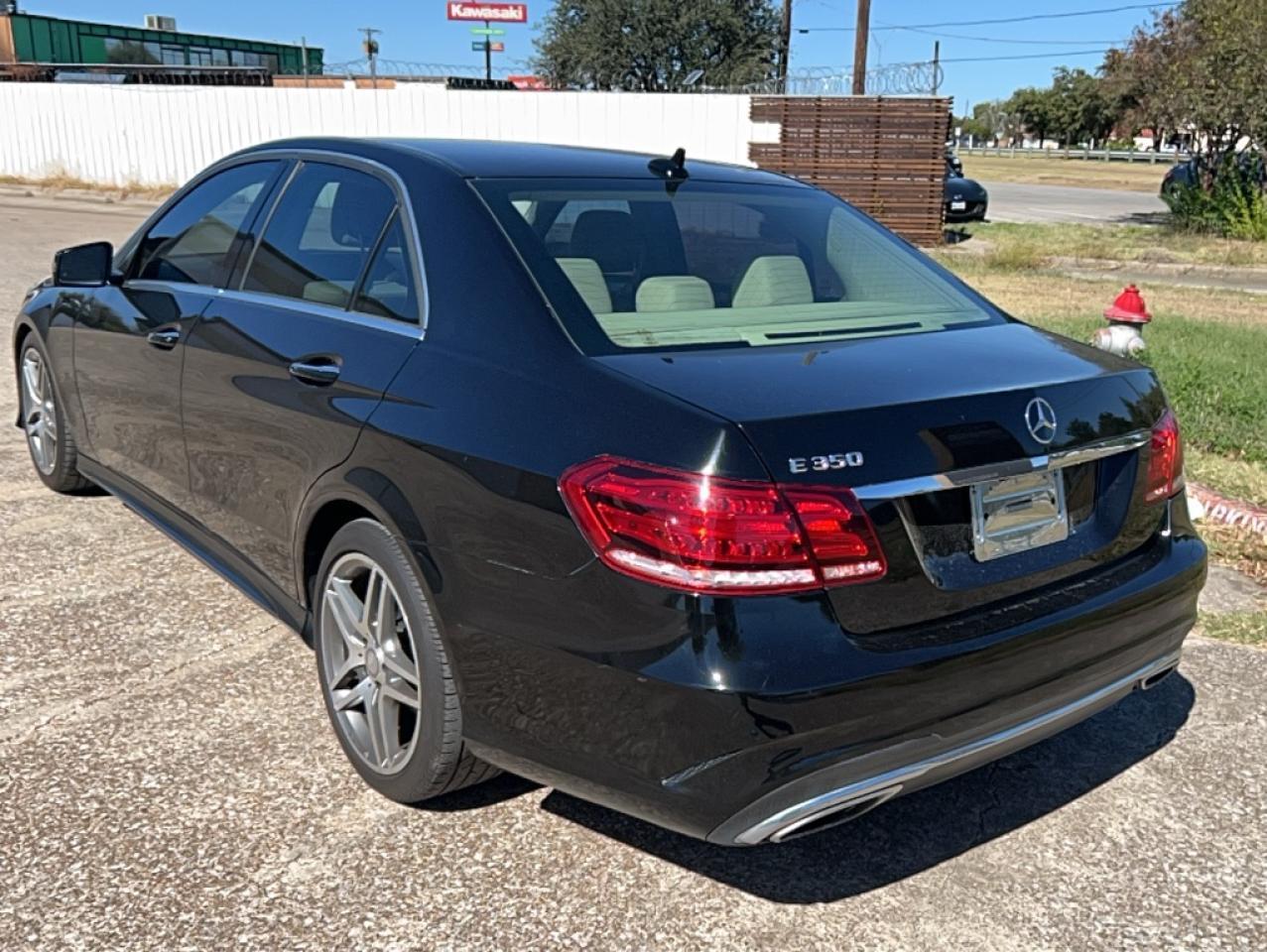 2016 MERCEDES-BENZ E-Class