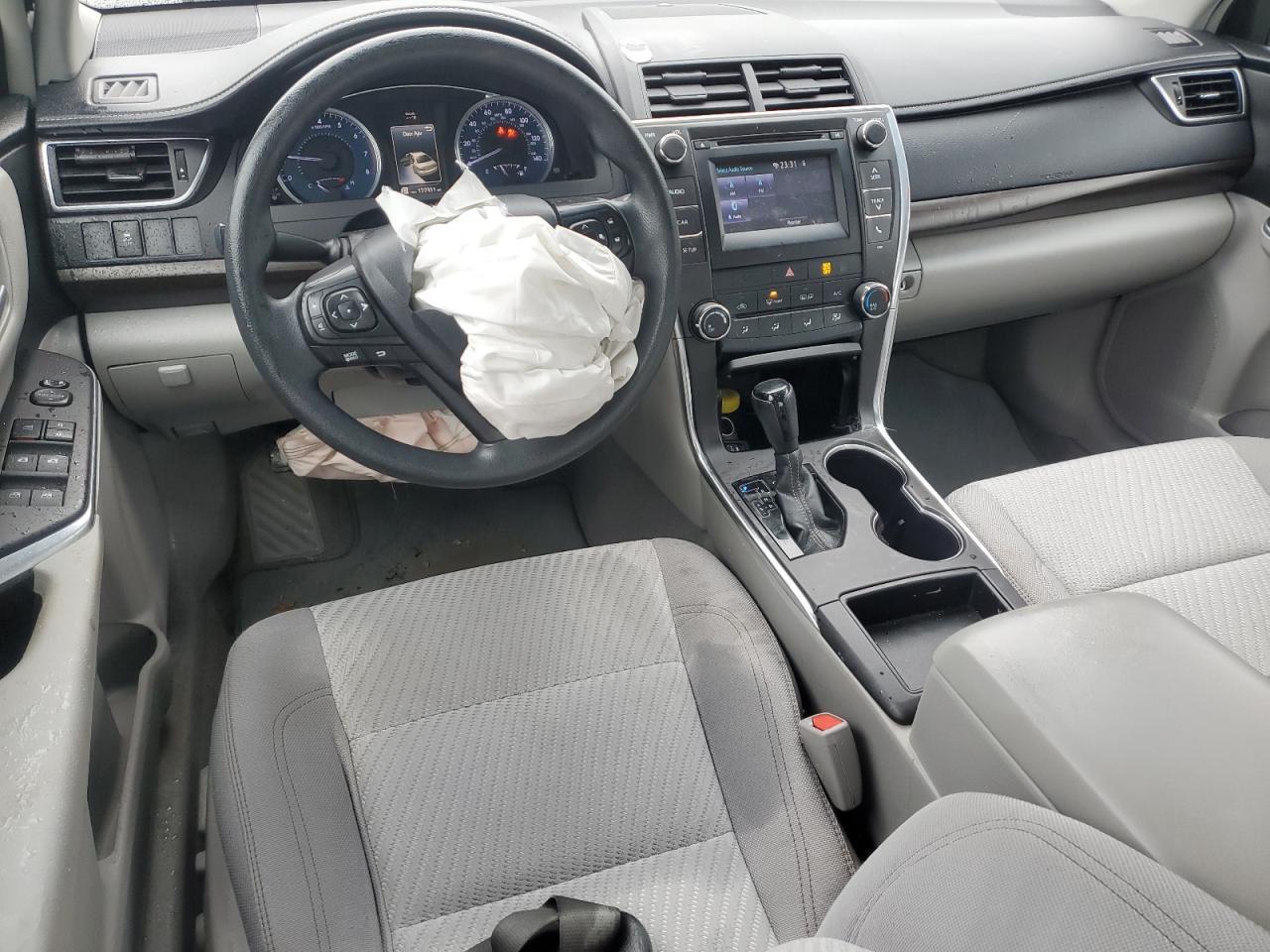 2016 TOYOTA CAMRY