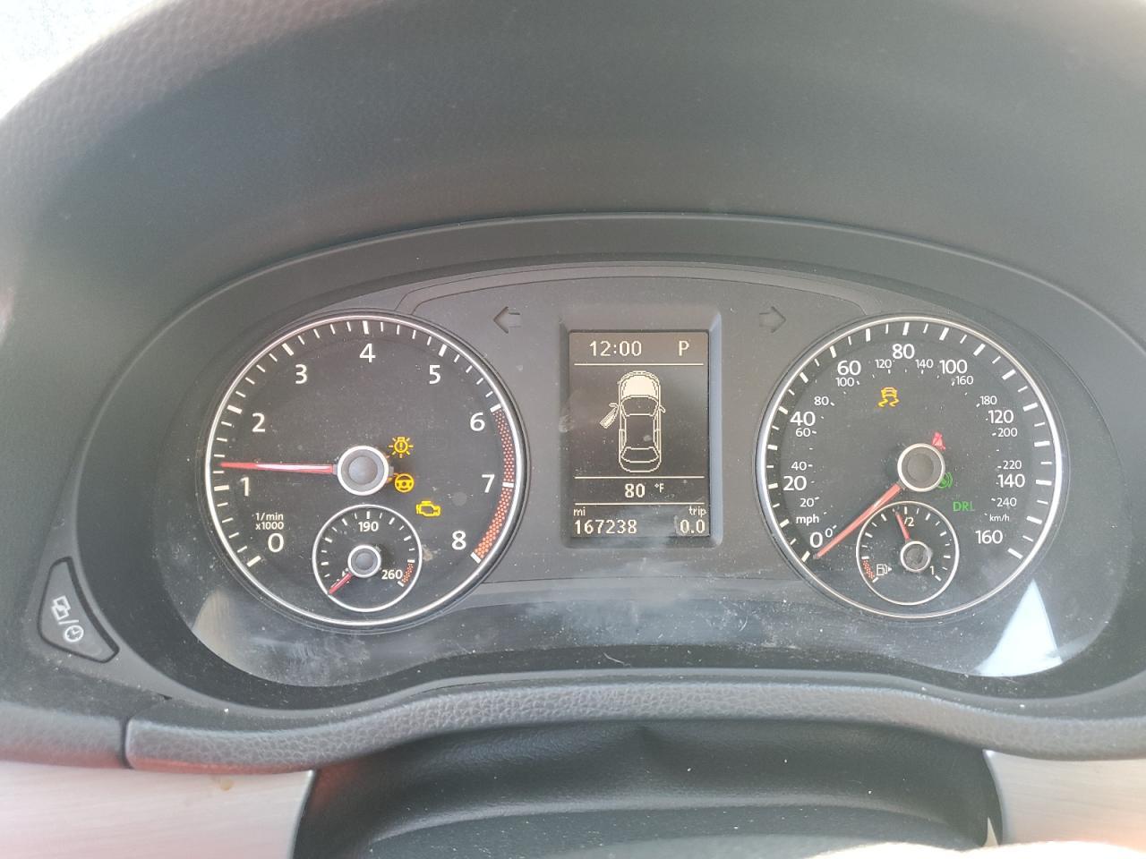 2014 VOLKSWAGEN Passat