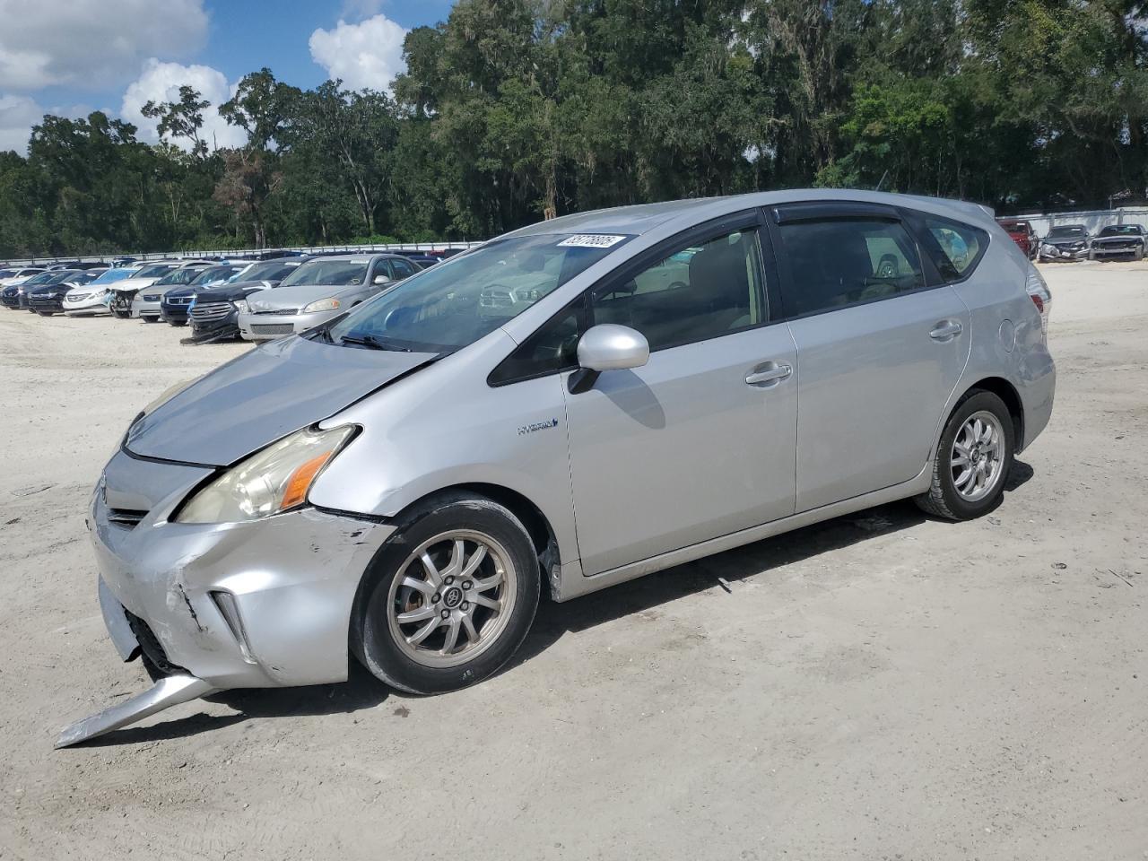 2013 TOYOTA PRIUS V