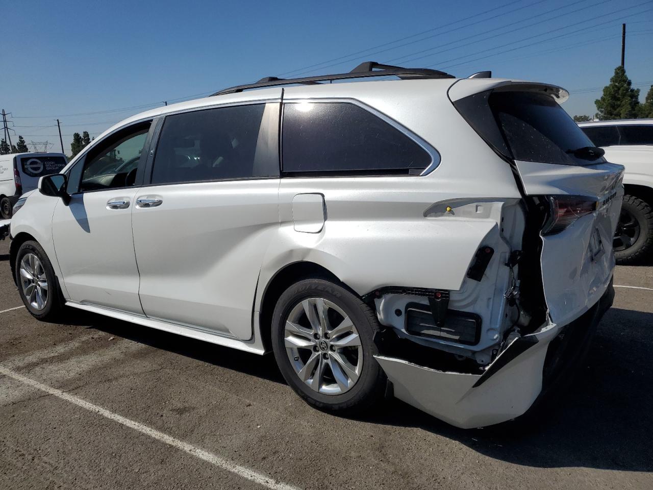 2022 TOYOTA SIENNA