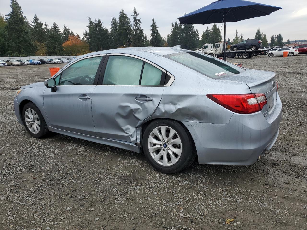 2017 SUBARU Legacy