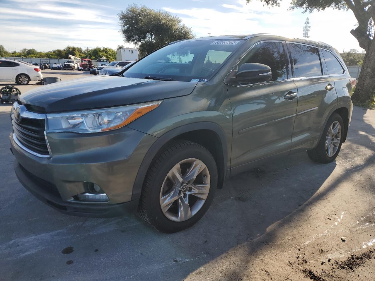 2016 TOYOTA HIGHLANDER