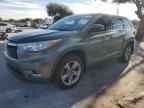 2016 TOYOTA HIGHLANDER