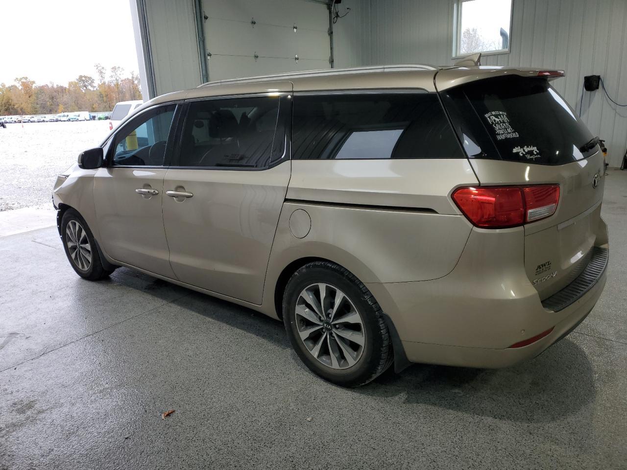 2015 KIA SEDONA