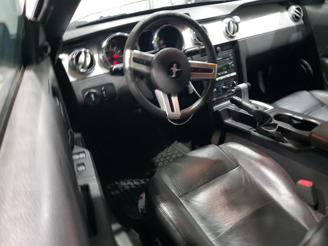 2005 FORD MUSTANG