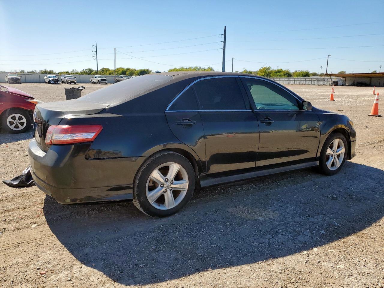 2011 TOYOTA CAMRY